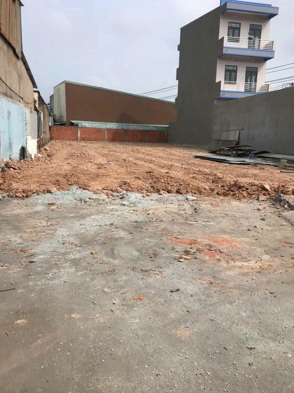 Bán lô đất mặt tiền ĐT 743 Dĩ An 750m²