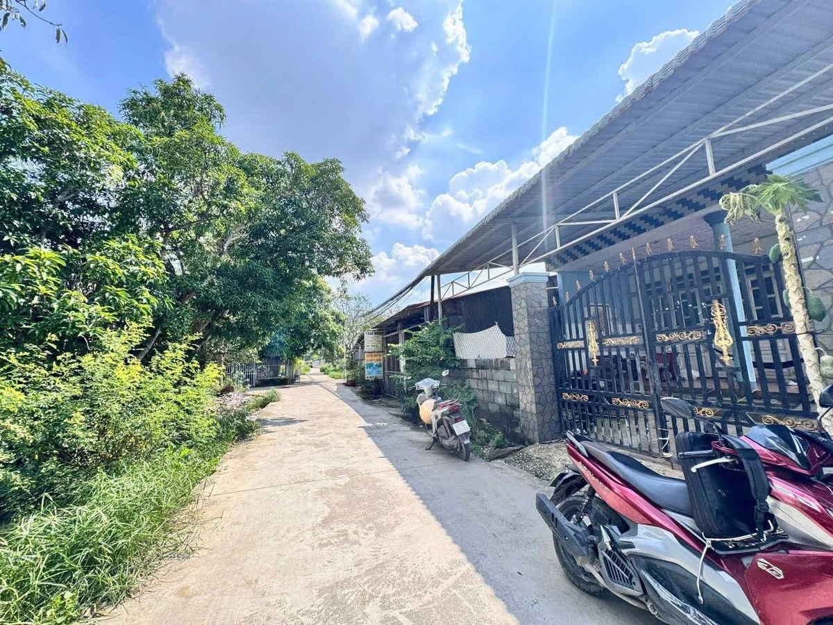 Bán nhà bê tông 190m² Đức Hòa 1 tỷ 750 - Ảnh thu nhỏ 3