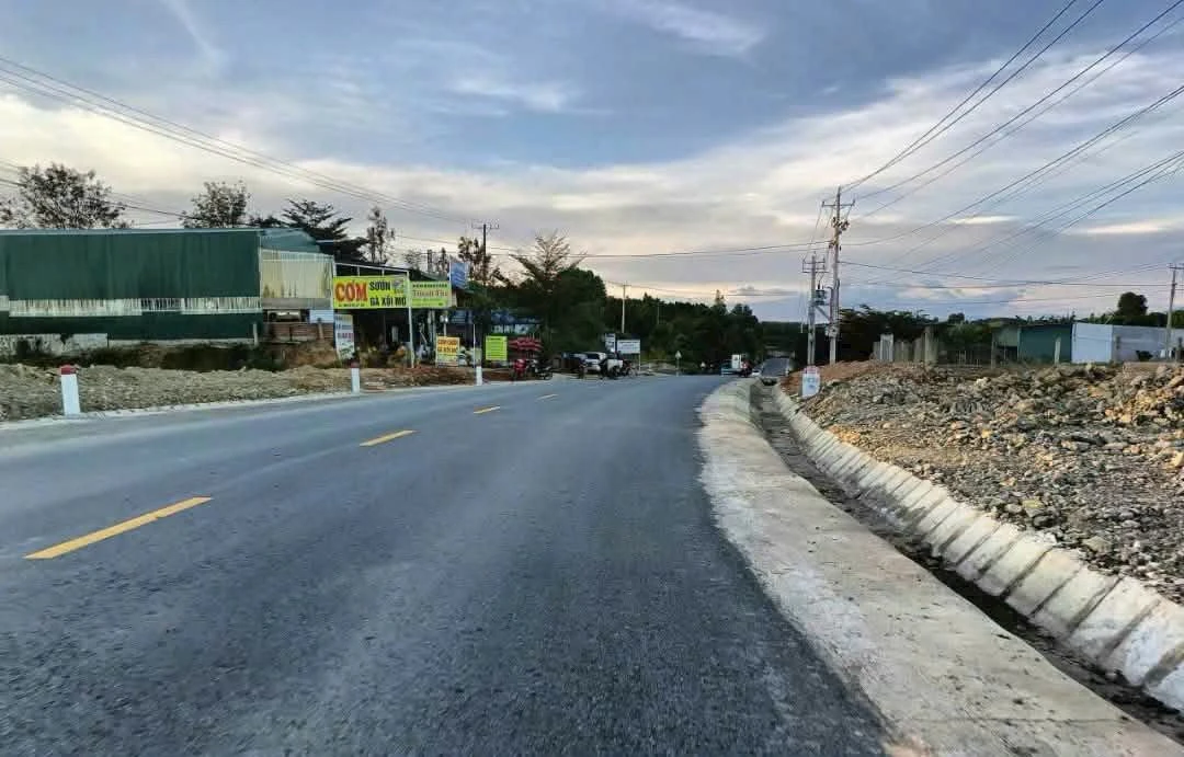 Bán đất 200m2 mặt tiền Quốc Lộ 28B Lâm Đồng 4.25 tỷ - Ảnh thu nhỏ 2