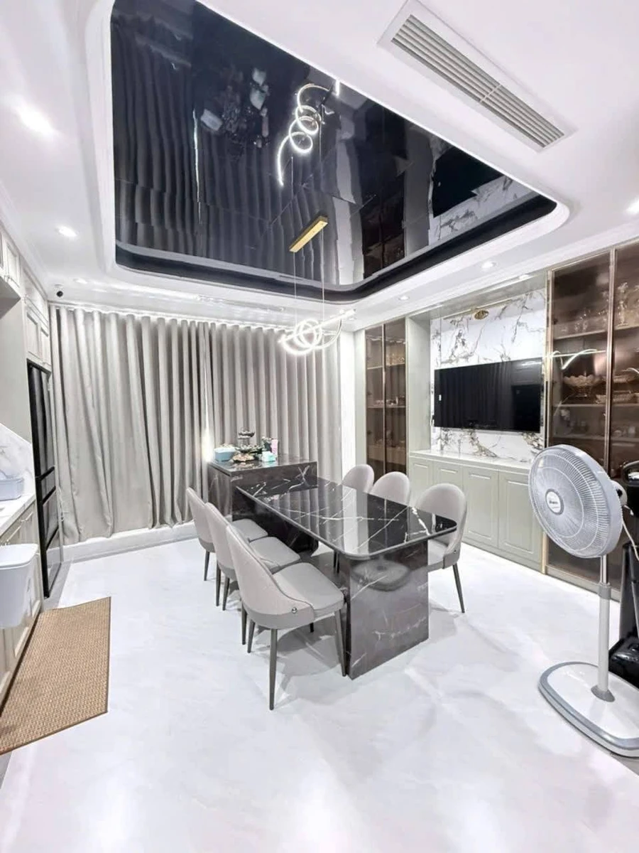 Bán biệt thự cao cấp Văn Cao, 60m², 5 tầng, 8.3 tỷ - Ảnh thu nhỏ 2