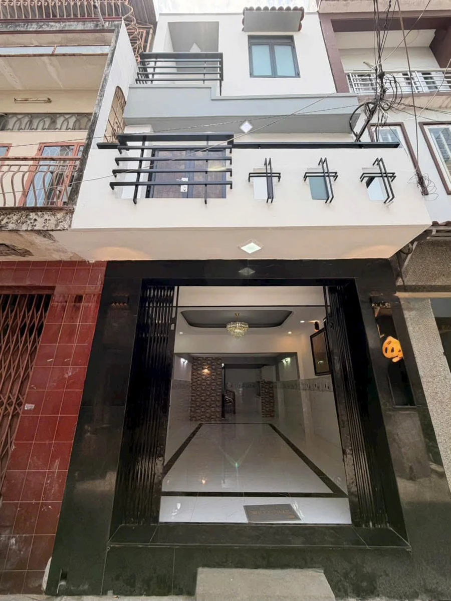 Cho thuê nhà mặt tiền Thái Phiên, Phường 2, Quận 11, 4PN, 15,5 triệu/tháng - Ảnh 1