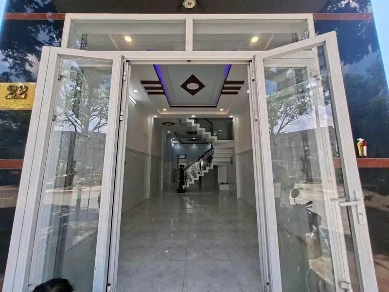 Bán nhà 3 phòng 2 tỷ 1 Thủ Thừa, 64m²