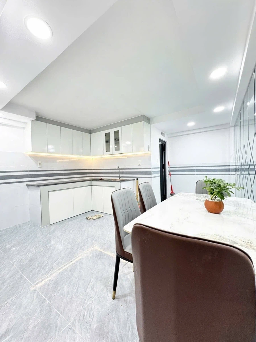 Nhà bán 3 tầng 51m² gần Lê Trọng Tấn, 5.1 tỷ - Ảnh thu nhỏ 2