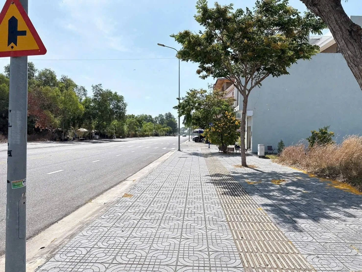 Bán đất mặt tiền kinh doanh 5x22,5m đường Hoàng Hoa Thám, Long Tâm, Bà Rịa - Ảnh 1