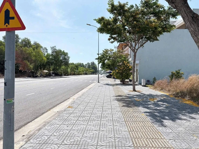 Bán đất mặt tiền kinh doanh 5x22,5m đường Hoàng Hoa Thám, Long Tâm, Bà Rịa
