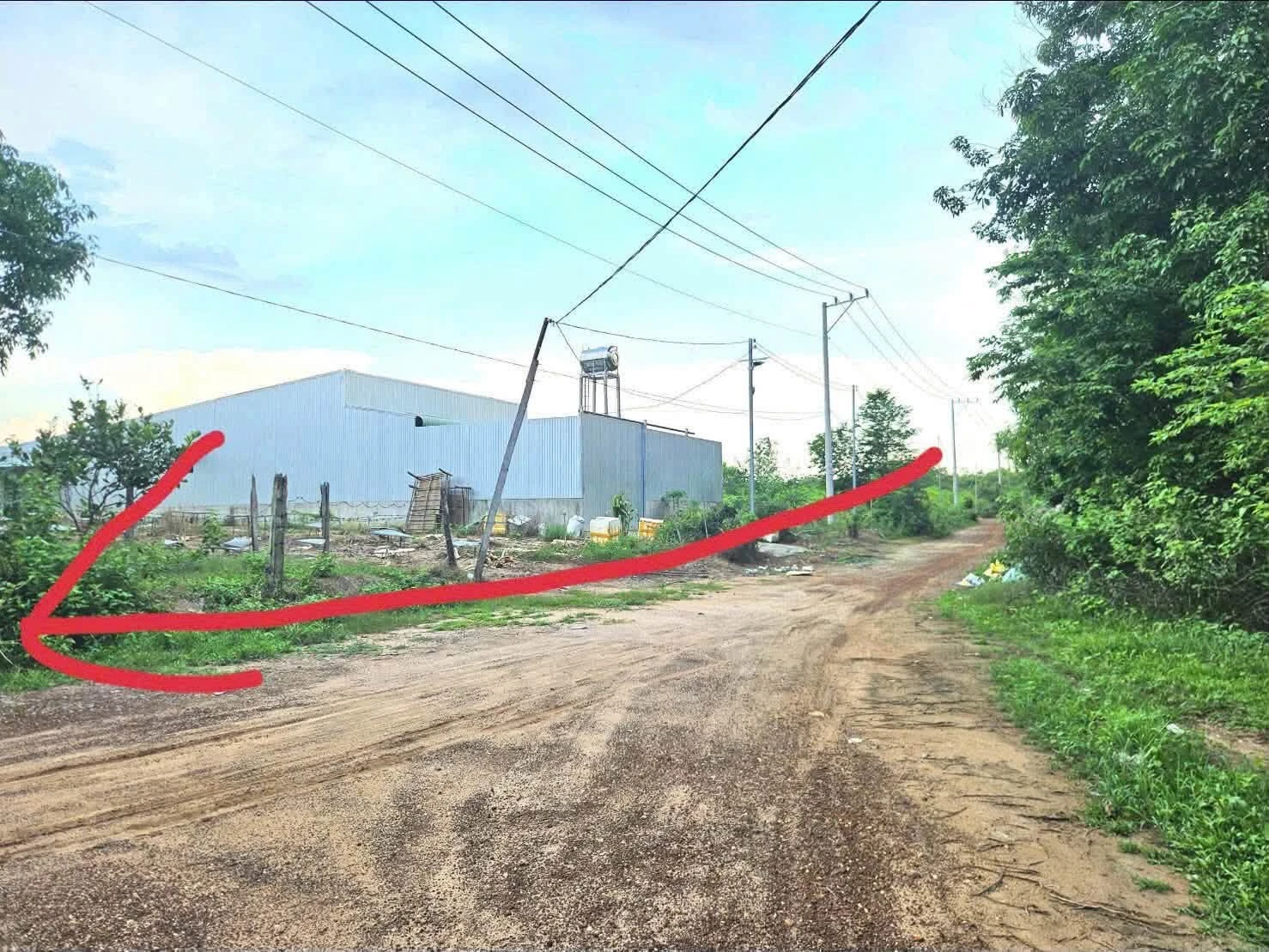 Bán đất 1000m2 Hớn Quản Hóc Môn giá 100 triệu - Ảnh 1