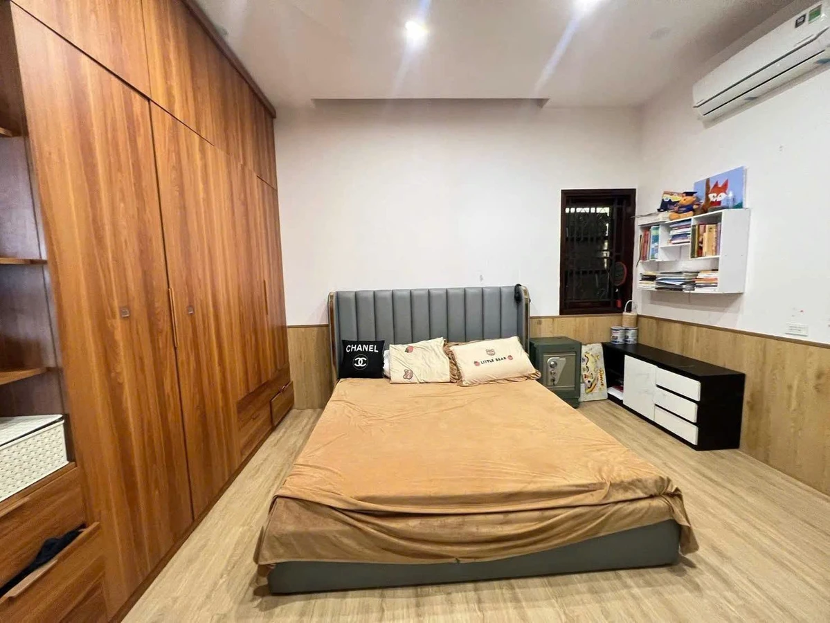 Bán biệt thự mặt tiền 2 tầng 354m2 có hồ bơi, Phước Bình, Thủ Đức, giá 31 tỷ - Ảnh thu nhỏ 4