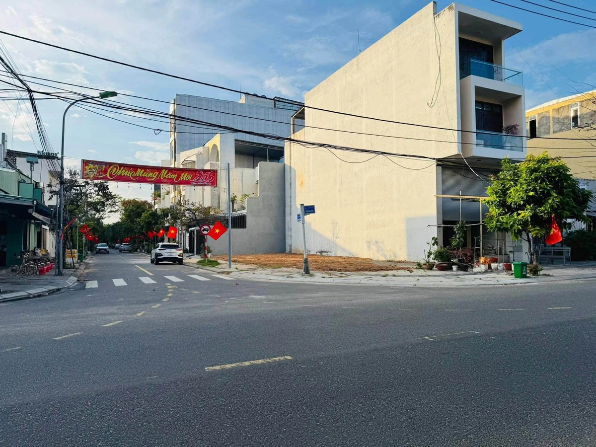 Bán lô góc 2 mặt tiền Phùng Hưng và Phú Xuân, Đà Nẵng 155m² - Ảnh 1