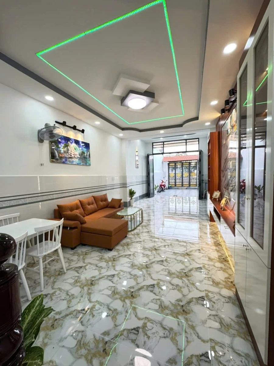 Bán nhà 3 tầng 5 phòng ngủ hơn 100m² Quận 8 - Ảnh thu nhỏ 3