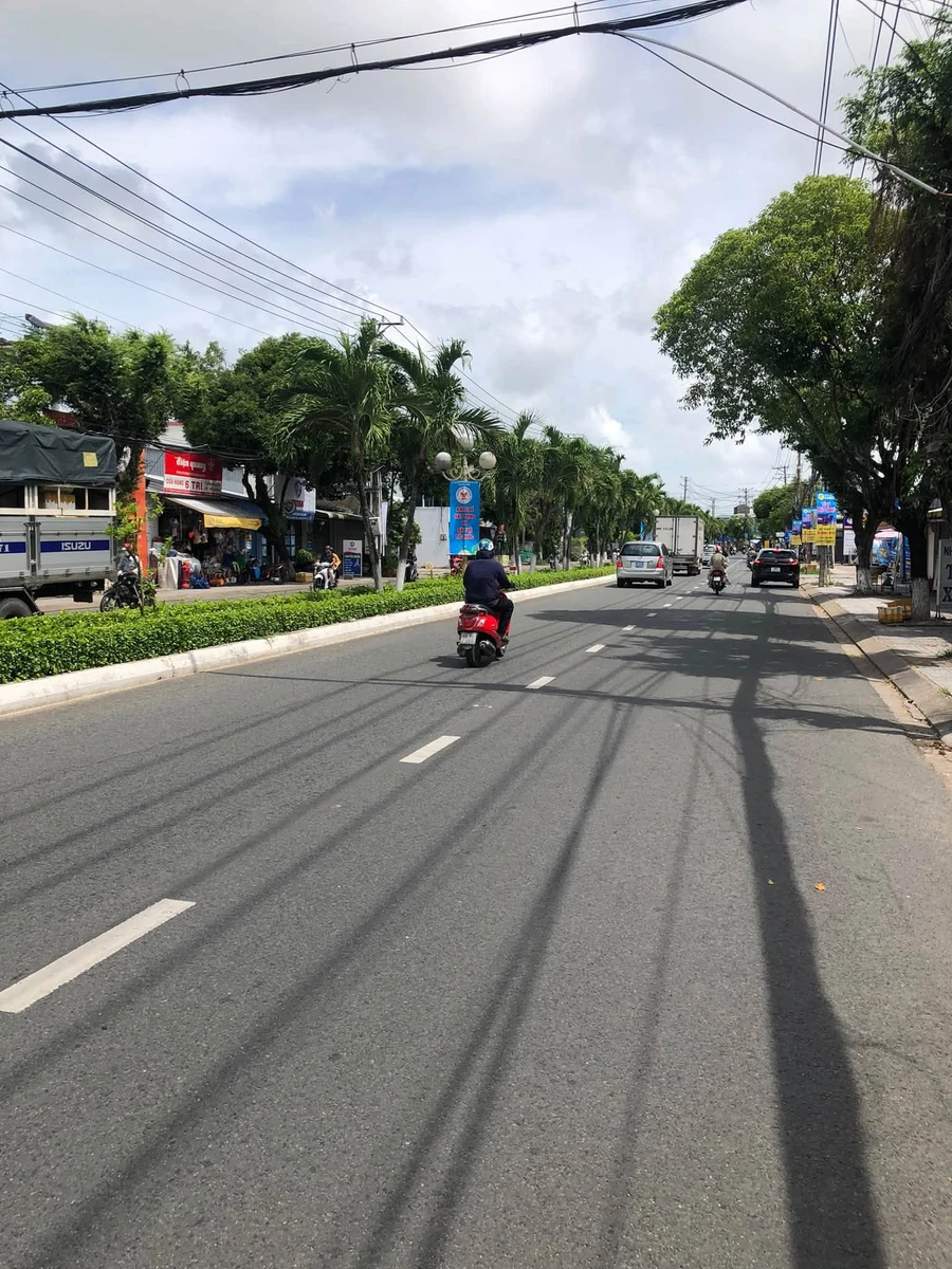 Bán nhà mặt tiền Nguyễn Trung Trực, Rạch Giá 123m² - 3.6 tỷ - Ảnh thu nhỏ 2