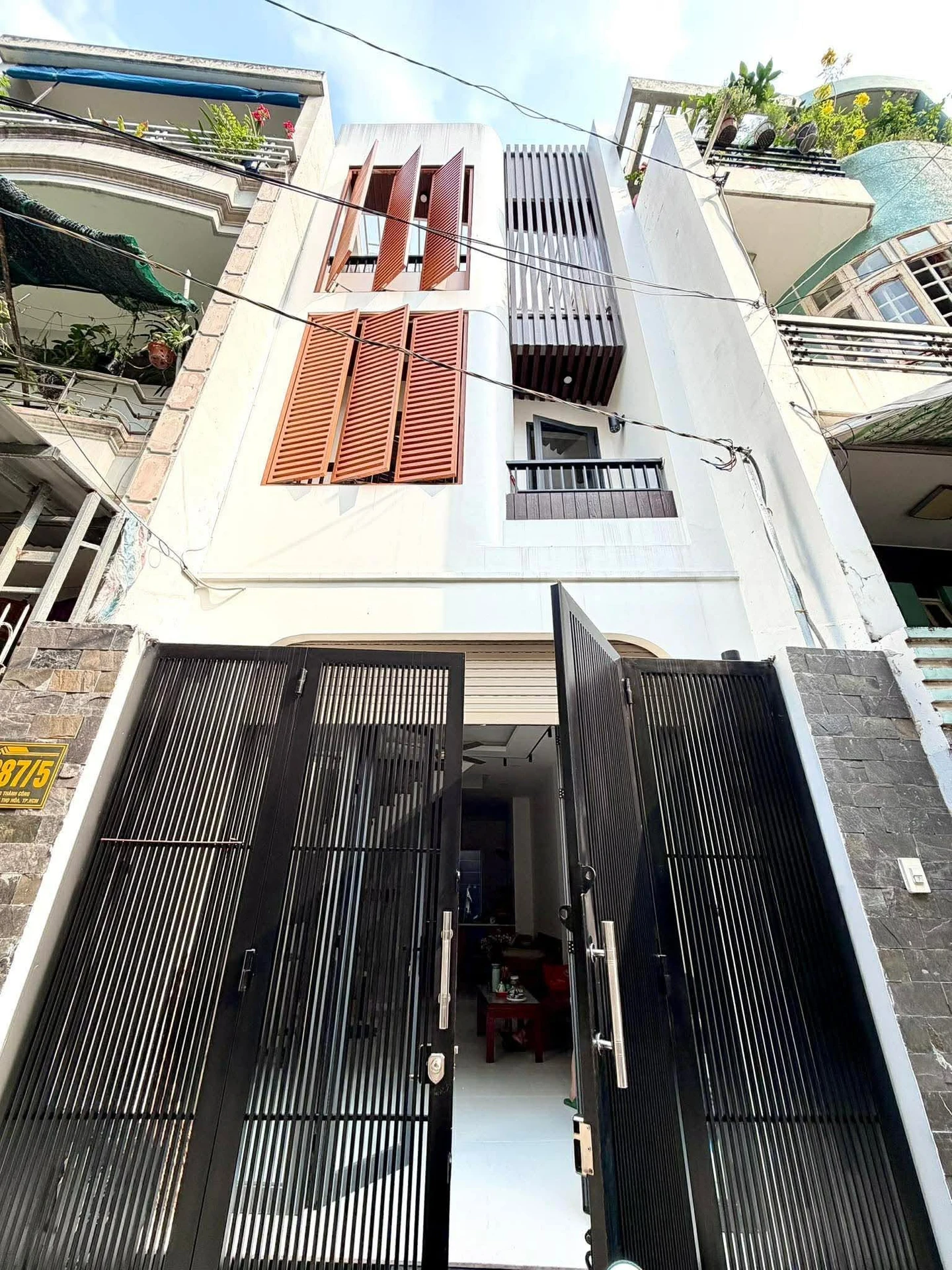 Bán nhà 4x14m Tân Phú, 3 tầng, nội thất full - 9.9 tỷ - Ảnh 1