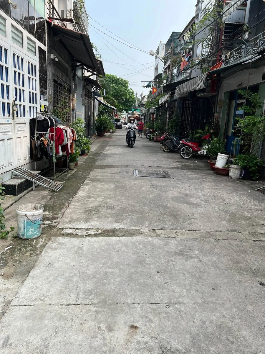 Bán nhà hẻm ô tô 83m2 gần cầu Bưng, Lê Trọng Tấn, Tân Phú, nhỉnh 5 tỷ - Ảnh 1