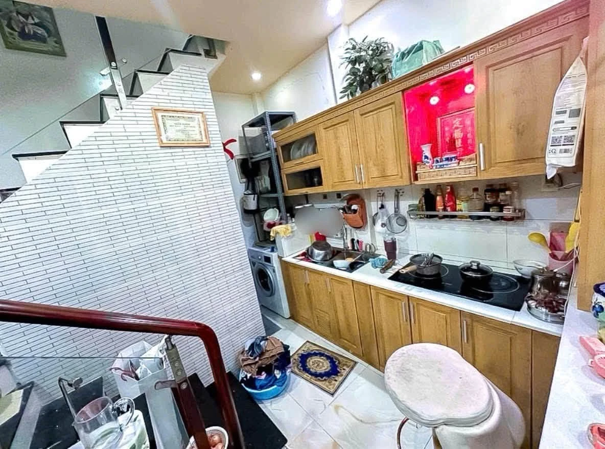 Bán nhà 3 tầng 30m2 Nguyễn Ngọc Lộc Quận 10 - Ảnh thu nhỏ 2