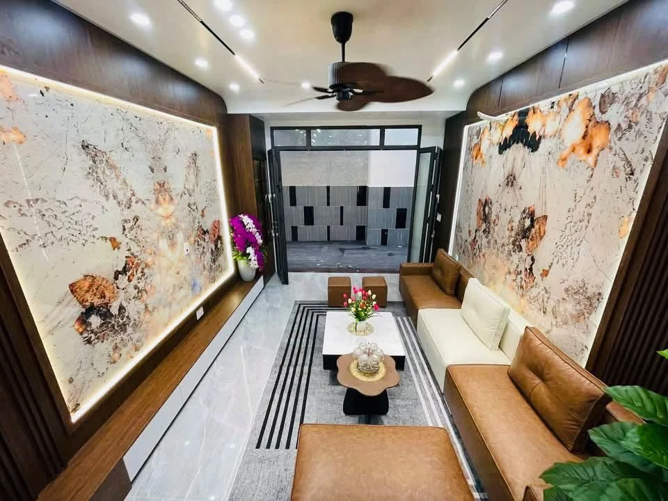 Bán dãy nhà 4 tầng 43-61m2 ngõ nông Hồ Sen, từ 5,8 tỷ - Ảnh 1