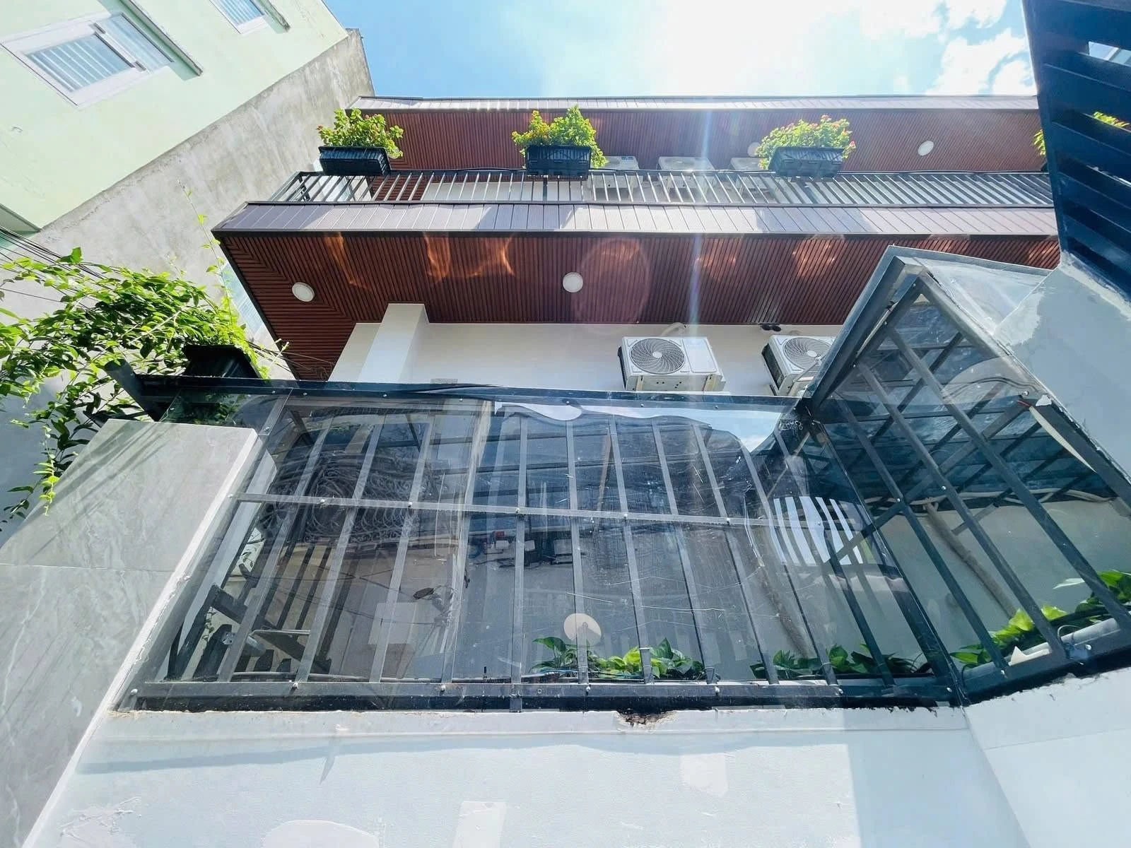 Bán nhà CHDV 88m² (8x11m) sát mặt tiền Bình Thạnh, dòng tiền 70tr/tháng, giá 13,2 tỷ - Ảnh 1