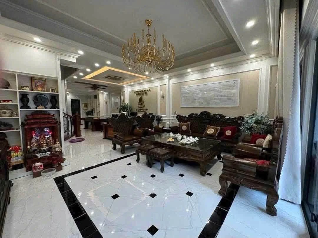 Bán nhà Vinhomes Bến Đoan 127,8 m² full nội thất 22 tỷ - Ảnh 1