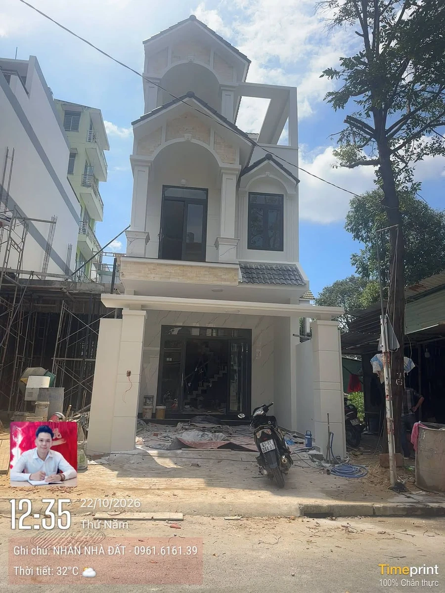 Bán nhà mới KDC K8 5x18m 3 phòng ngủ 6 tỷ 450 Bình Dương - Ảnh 1