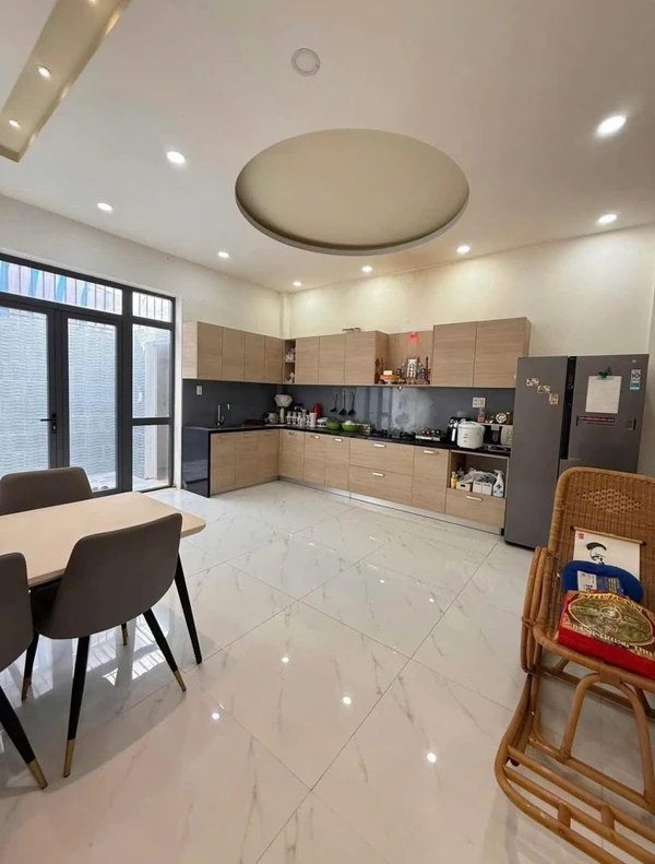 Bán nhà 3 tầng 100m² Mỹ Gia Nha Trang 7 tỷ