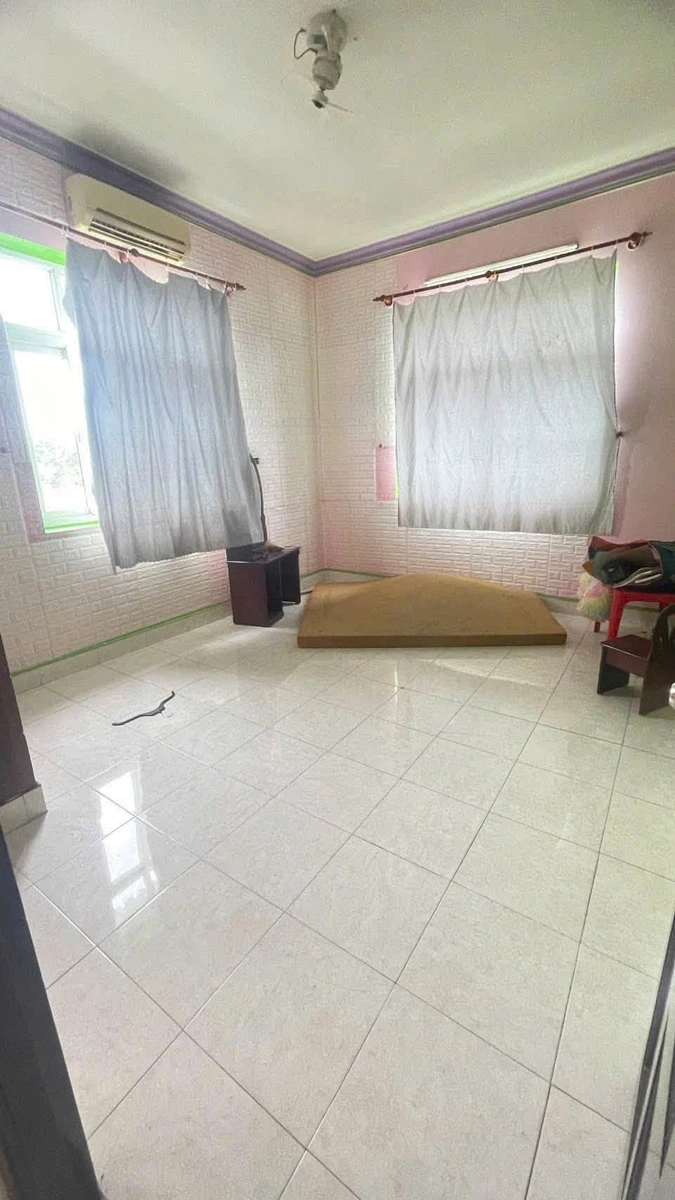 Bán nhà lầu và 10 căn trọ mặt tiền ĐT 741, 1000m2, phường Hòa Lợi, giá 11 tỷ - Ảnh thu nhỏ 4