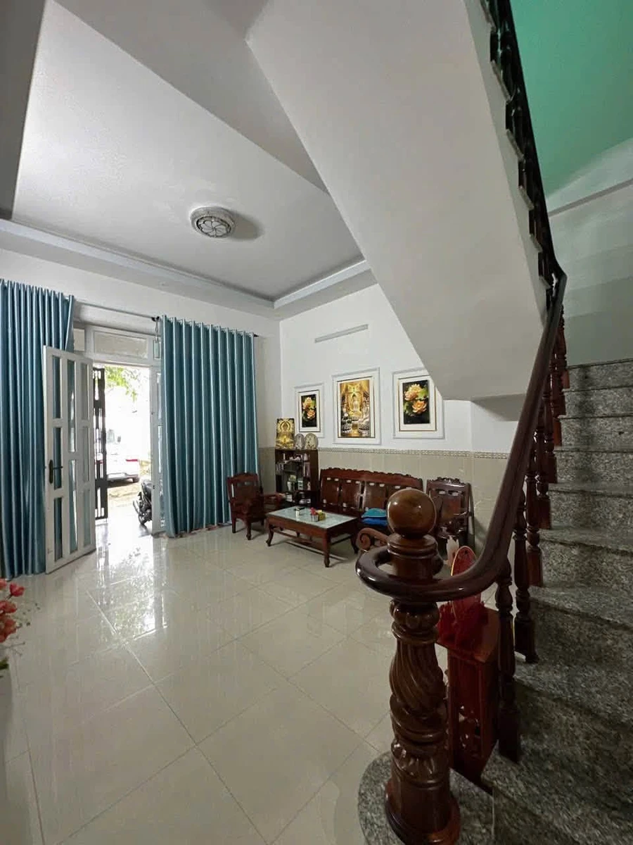 Bán nhà lầu 3 phòng ngủ 90m² Bình Dương 1 tỷ 590 - Ảnh thu nhỏ 4