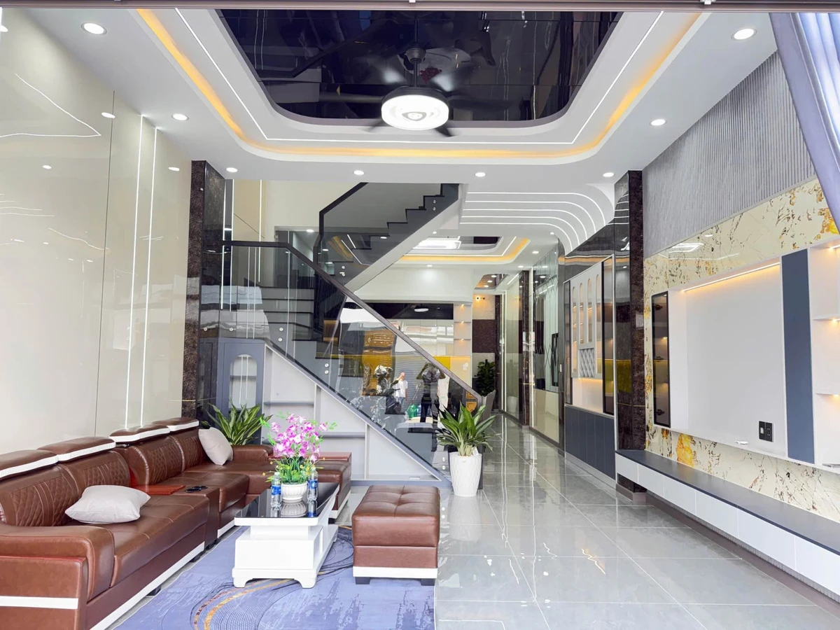 Bán nhà 110m² 4 phòng ngủ gần Sân vận động Đông Hoà, Bình Tân - Ảnh thu nhỏ 3