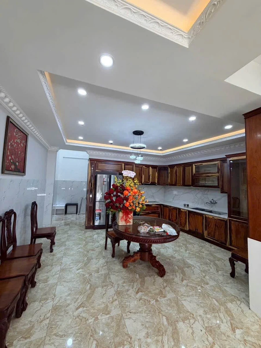 Bán nhà 300m² đường Cao Đạt, 7.4 tỷ - Ảnh thu nhỏ 3