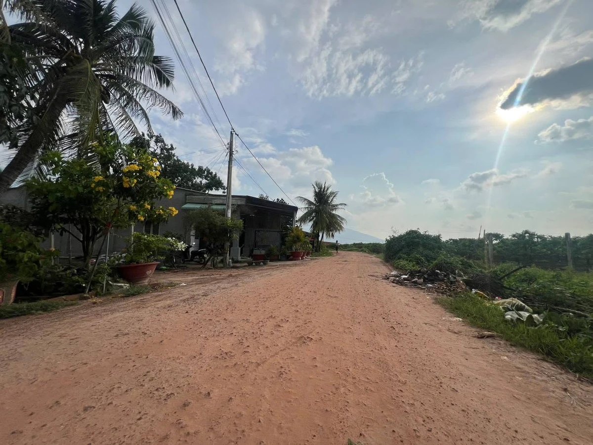 Bán đất 5x36 (50m²) view núi, Dương Minh Châu, Tây Ninh, hơn 200 triệu - Ảnh thu nhỏ 2
