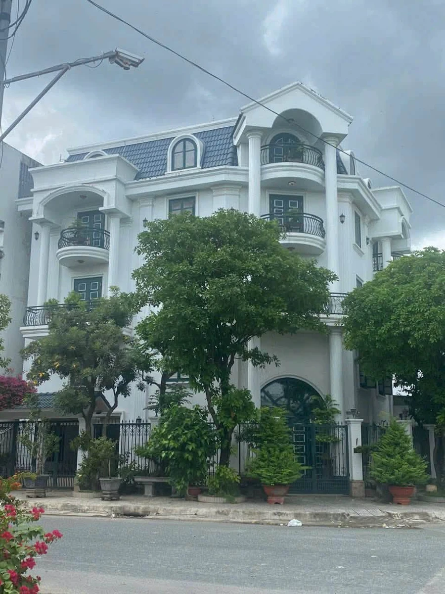 Bán biệt thự góc 2 mặt tiền 238m2 khu Bên Sông, Hiệp Bình Chánh, Thủ Đức - Ảnh thu nhỏ 2