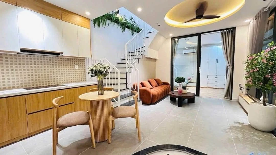 Bán nhà 2 tầng 50m² đường Trưng Nữ Vương, Quận 5 - Ảnh thu nhỏ 2
