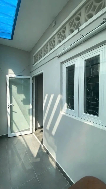 Cho thuê nhà nguyên căn 40m2, 2PN Nguyễn Tri Phương Q.10