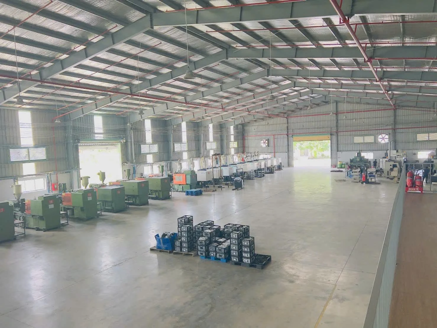 Cho thuê kho xưởng 10.000m² tại Tân Uyên, giá 500 triệu/tháng - Ảnh 1