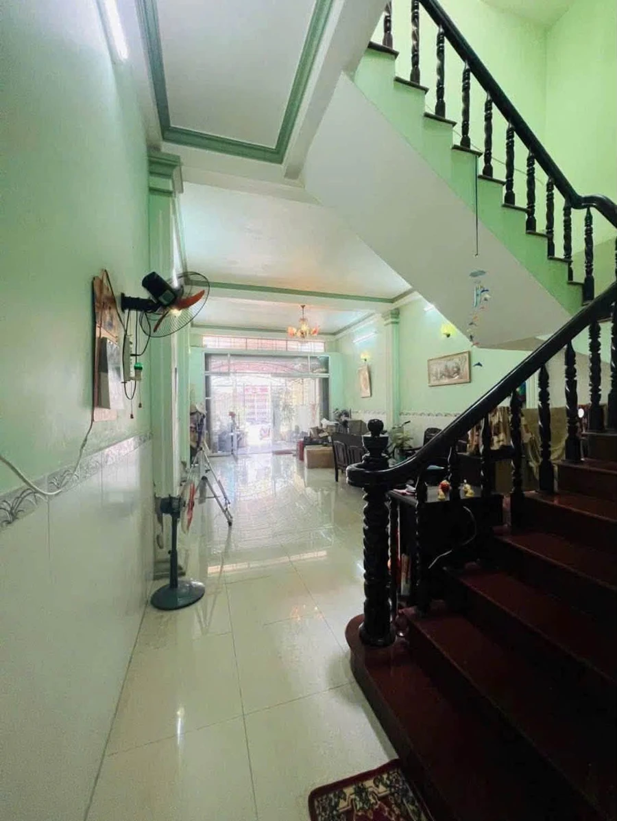 Bán nhà mặt tiền Phạm Hùng 150m² 6PN 3.5 tỷ - Ảnh thu nhỏ 2