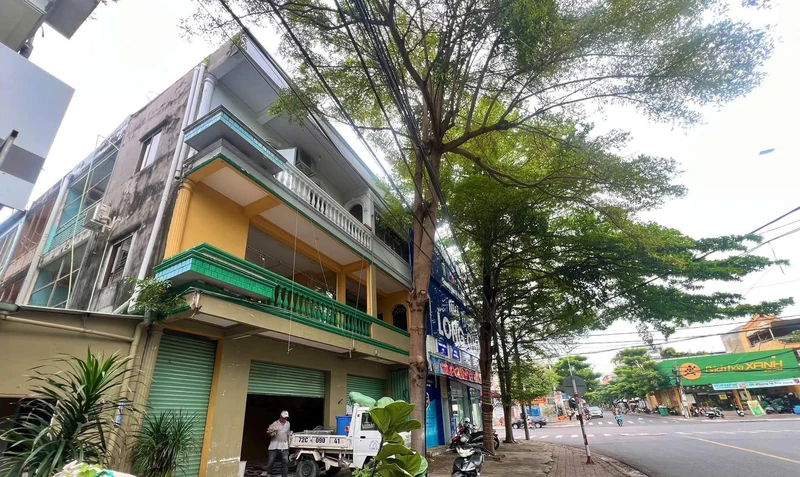 Cho thuê shophouse 100m2 Nguyễn Thiện Thuật 15 triệu/tháng