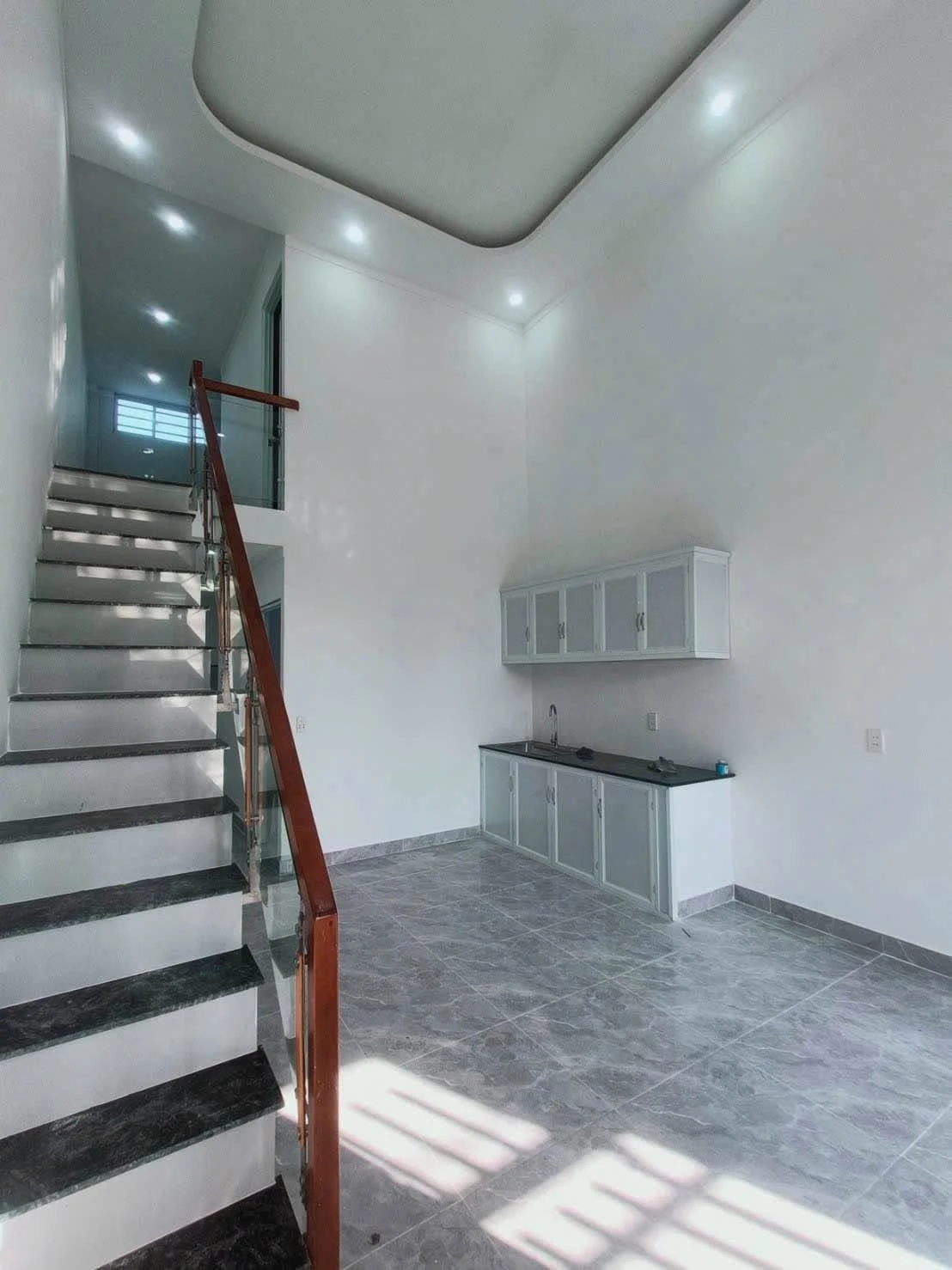Bán nhà gác lửng 44m² 2 phòng ngủ, 2 WC ở Bình Tân, giá 850 triệu - Ảnh 1