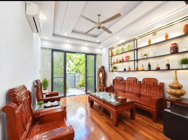 Bán nhà 3 tầng 60m2 Quán Toan, đầu tư cho thuê
