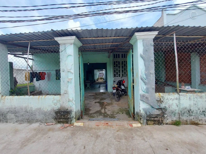 Bán nhà + phòng trọ 260m² đường Ba Ngừa, Đức Hòa, Bình Dương