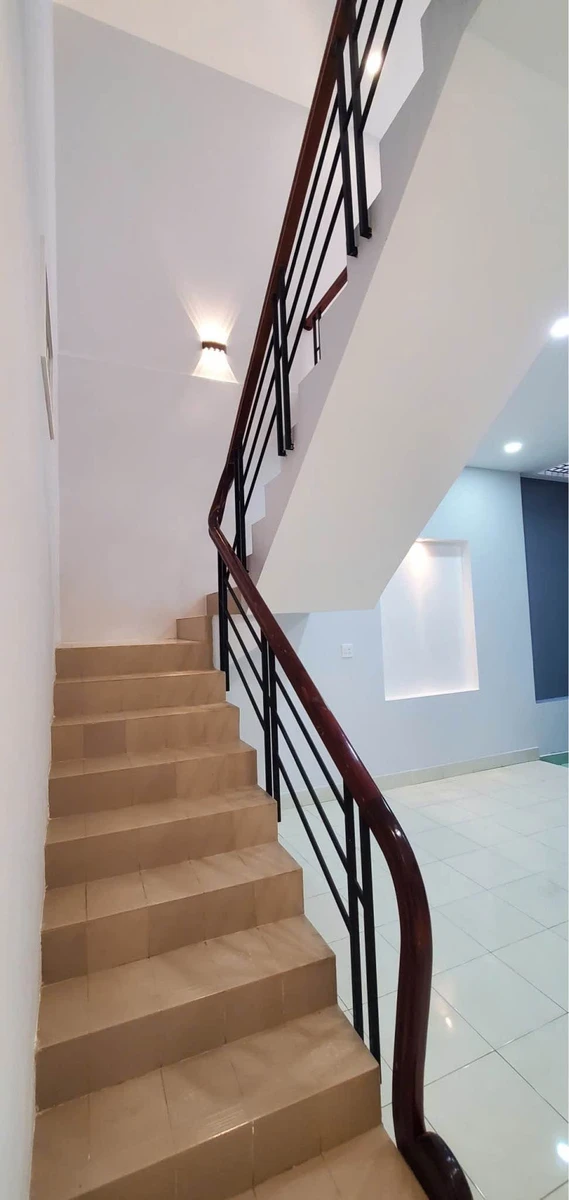 Bán nhà mới 1 trệt 1 lầu 173m² Phan Văn Trị Phan Thiết - Ảnh thu nhỏ 4