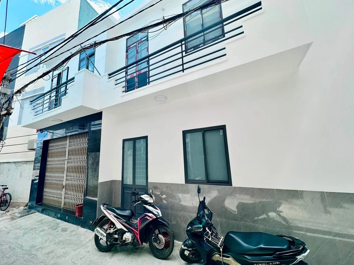 Bán nhà hẻm 2PN 2WC 38m2 Lê Hồng Phong Quy Nhơn - Ảnh 1