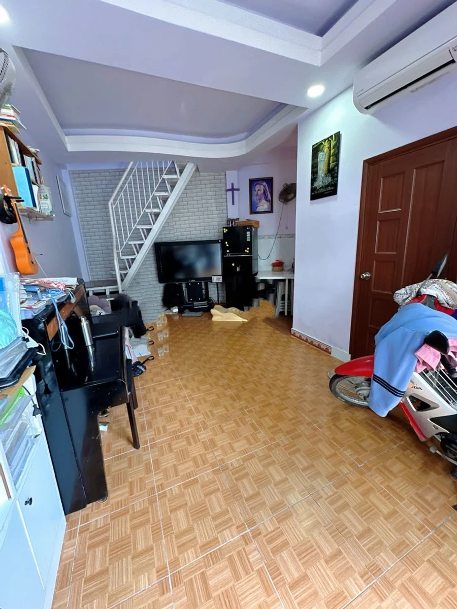 Bán nhà hẻm Nguyễn Xí 30m2 trệt 1 lầu, nhỉnh 3 tỷ, Bình Thạnh - Ảnh 1