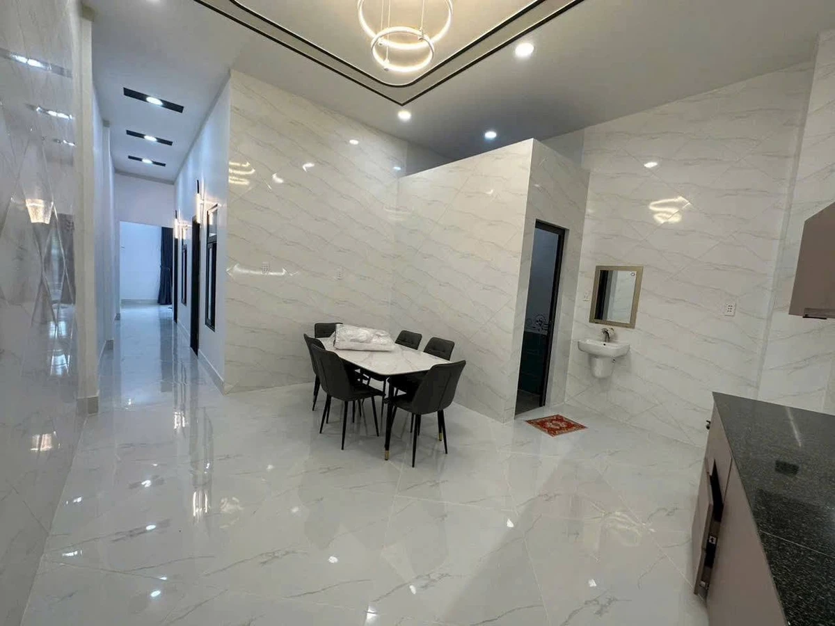Bán nhà 100m² gần Ngã 4 Tú Điền, Bình Chánh, giá 1,65 tỷ - Ảnh thu nhỏ 3