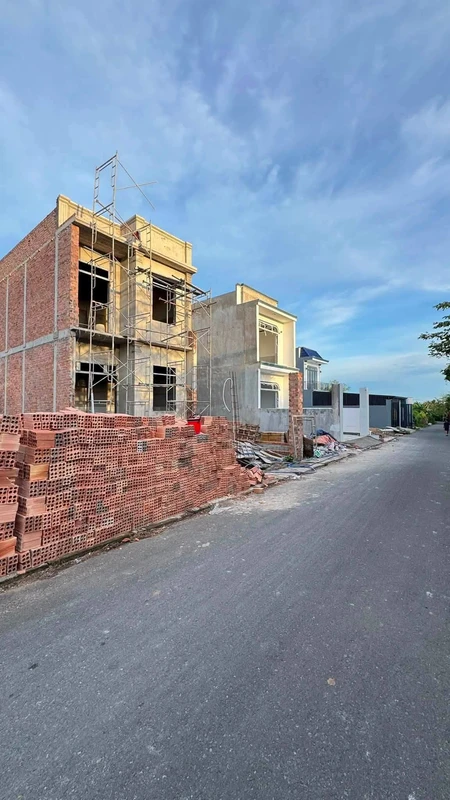 Bán nhà 1 trệt 1 lầu 200m2 Giang Điền, Đồng Nai