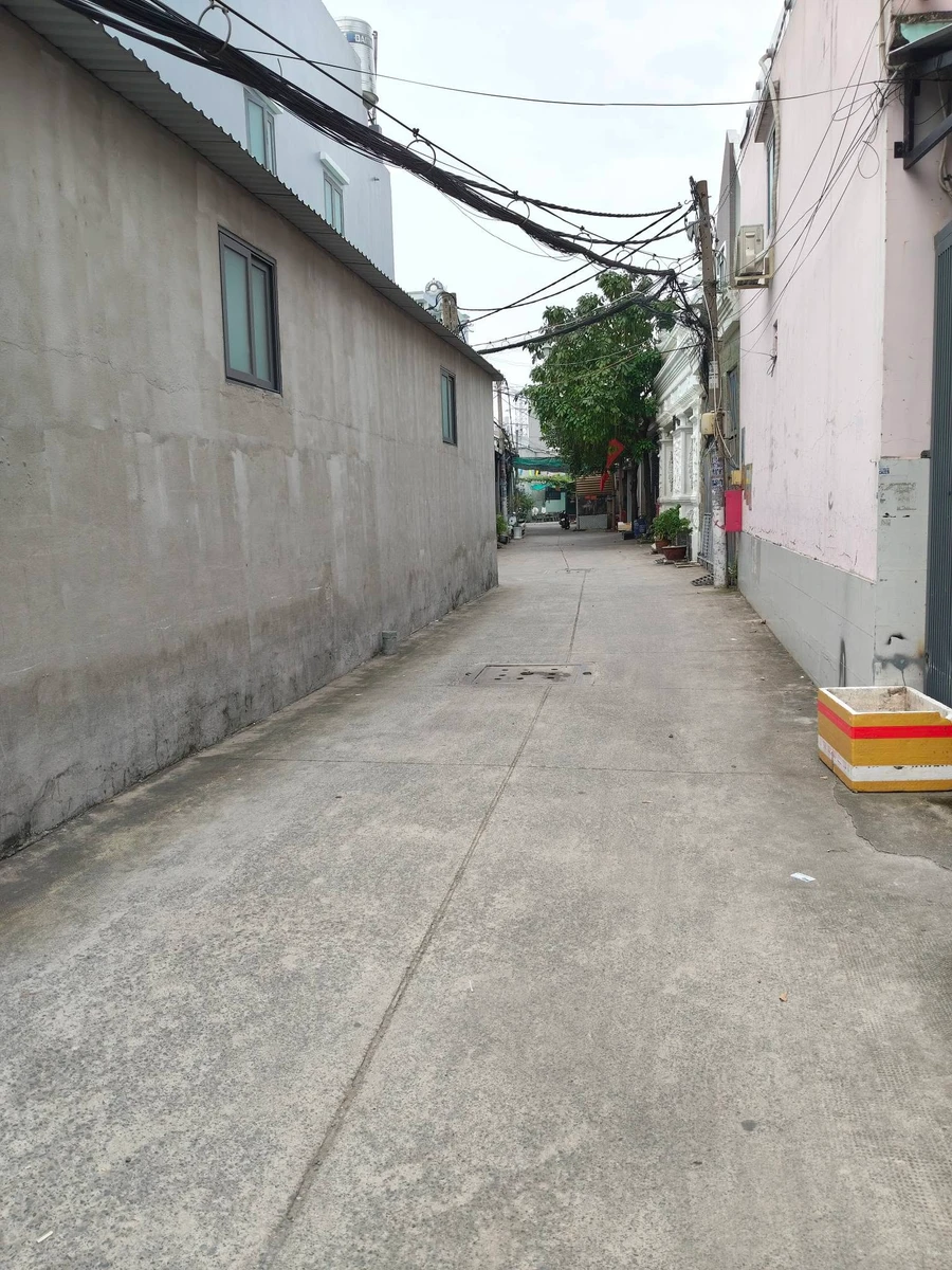 Bán dãy phòng trọ 42 phòng 779m2, đường ĐHT23, Đông Hưng Thuận, Quận 12 - Ảnh 1