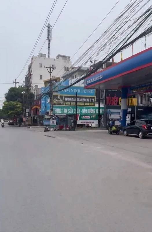 Bán đất 88m2 chia 2 lô, phố Tôn Đức Thắng, chân cầu An Dương