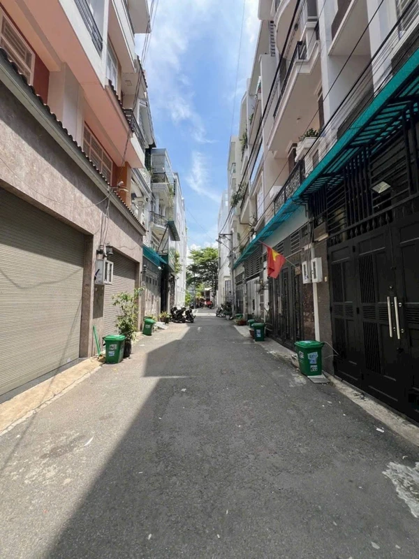 Bán nhà phố 57m² 4 tầng 9 tỷ Thủ Đức