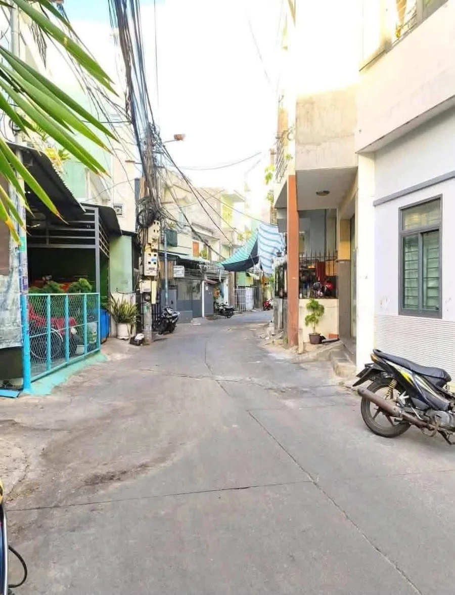 Nhà mặt tiền 40m² gần vòng xoay Đống Đa, Quy Nhơn, 2.6 tỷ - Ảnh thu nhỏ 2