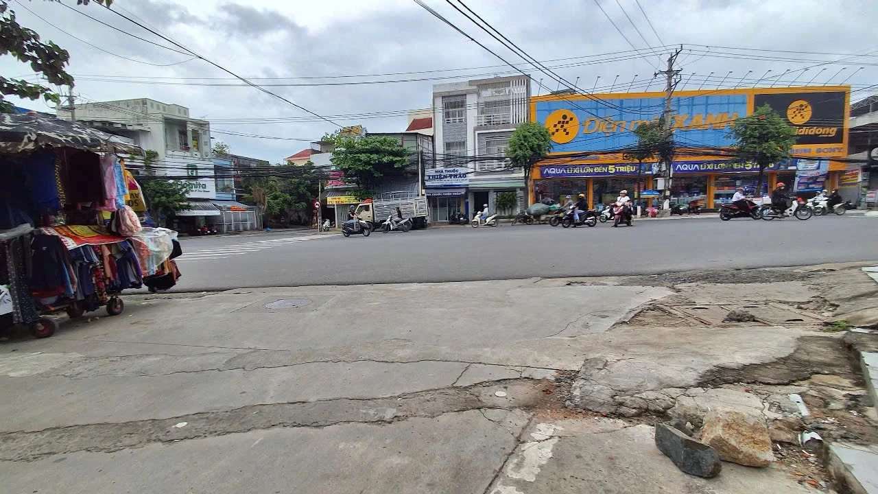 Bán đất mặt tiền đường Đặng Lộ, Vĩnh Hải, Nha Trang 677,6m², đang cho thuê - Ảnh 1