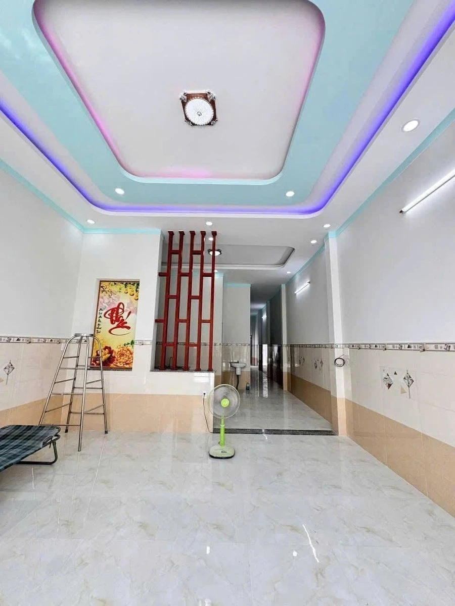 Bán nhà Đức Hòa, 150m², 3PN, sân đậu ô tô - Ảnh thu nhỏ 2