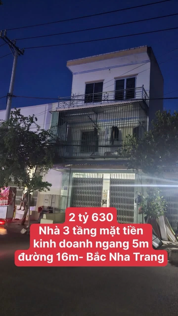 Bán nhà 3 tầng mặt tiền đường Lê Nghị 20.2m2 giá 2,63 tỷ tại Nha Trang - Ảnh 1