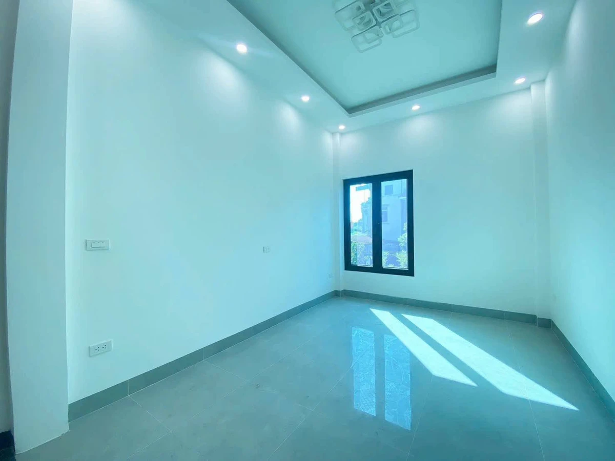 Bán nhà 4 tầng 40m2 Yên Nghĩa Quận 12, 5 tỷ - Ảnh thu nhỏ 2