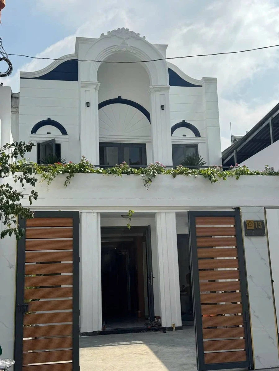 Bán nhà mặt tiền Nguyễn Đức Thiệu 117,2m2, 3PN, giá 6,9 tỷ, Dĩ An, Bình Dương - Ảnh thu nhỏ 2